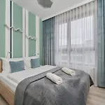 Odra Tower With Free Garage By Renters Breslavia