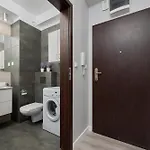 Odra Tower With Free Garage By Renters Breslavia